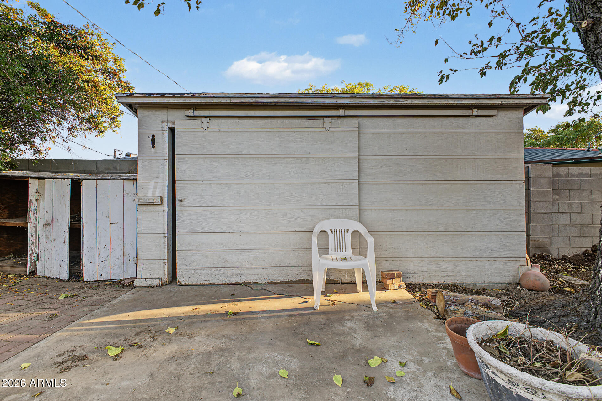 6033 N 8th Street