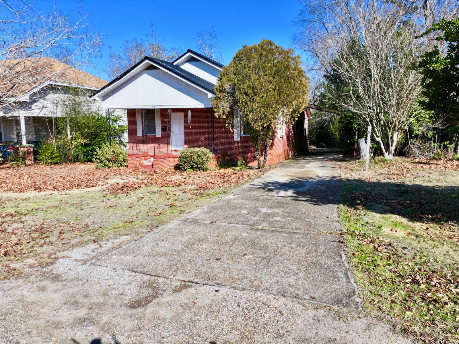 520 Oak Grove Street