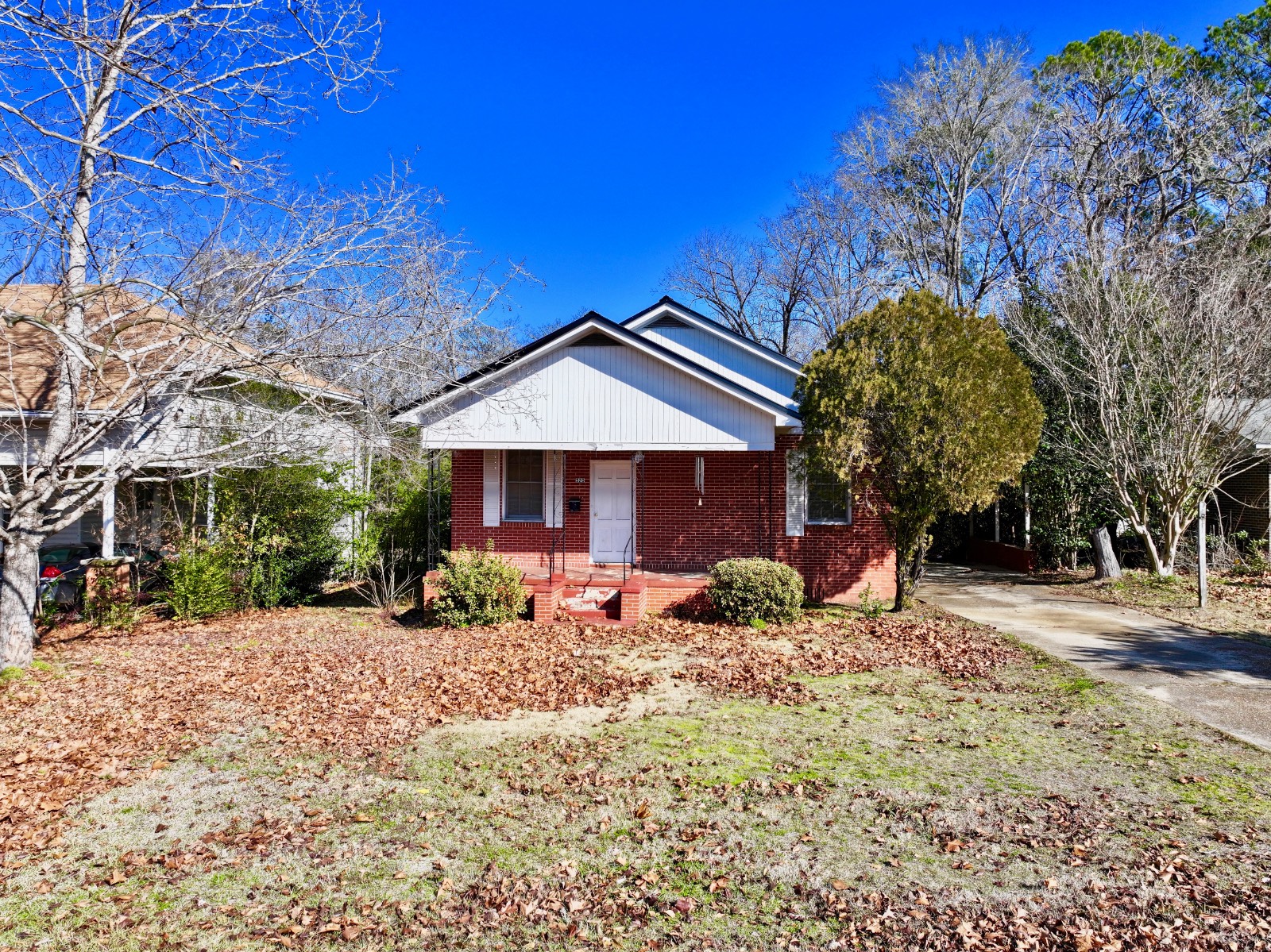 520 Oak Grove Street