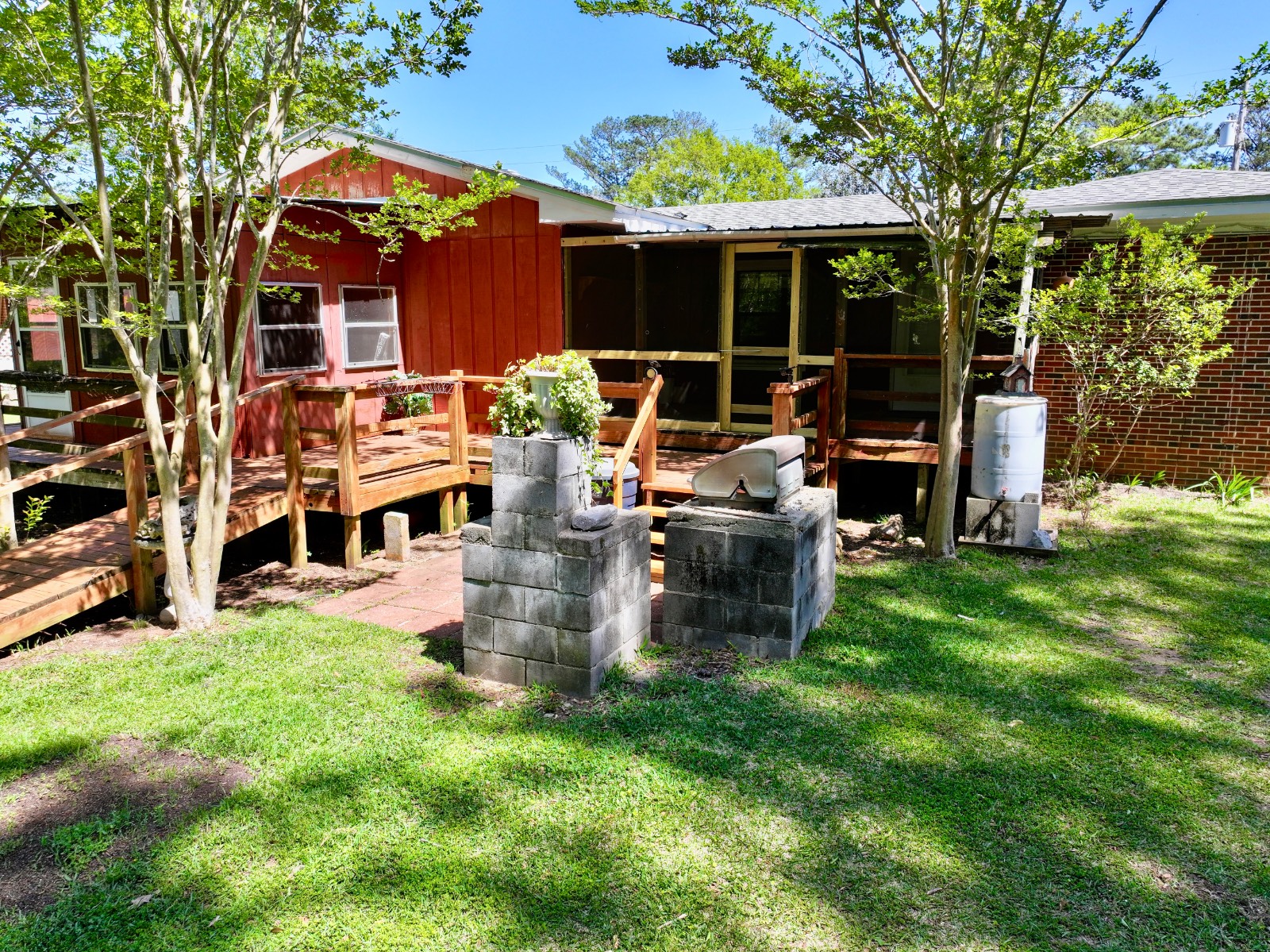 1351 Meadowbrook Lane