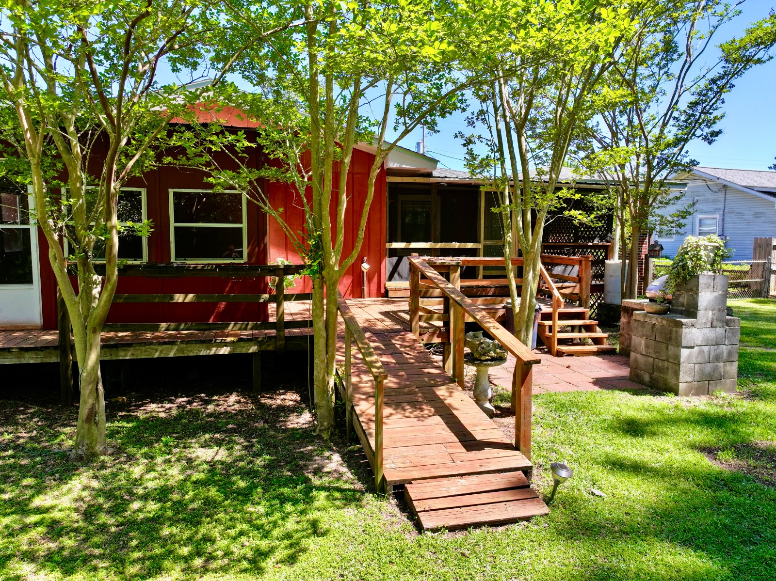 1351 Meadowbrook Lane