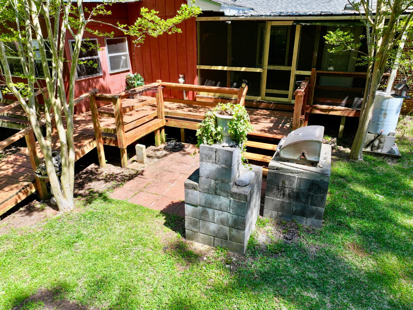 1351 Meadowbrook Lane