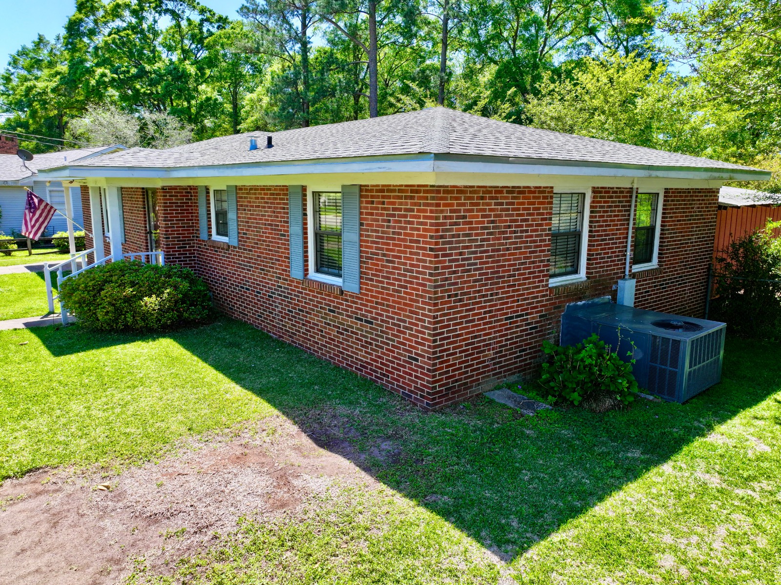 1351 Meadowbrook Lane