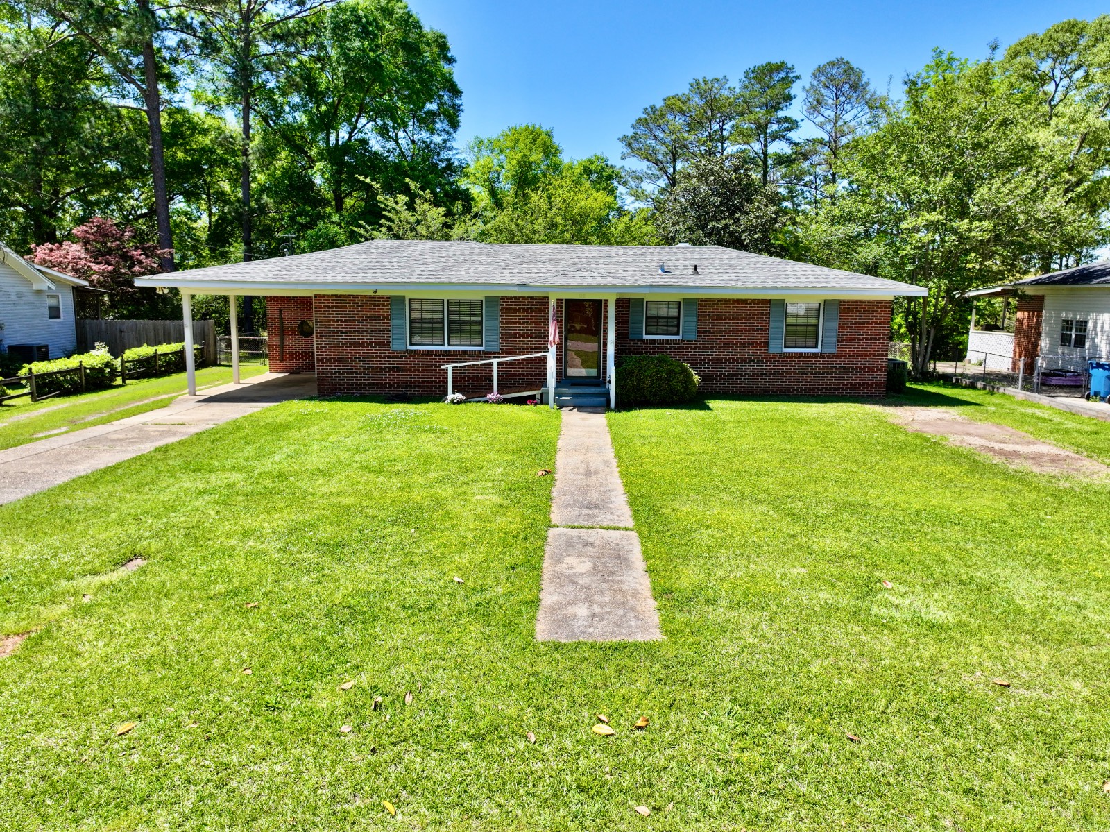 1351 Meadowbrook Lane