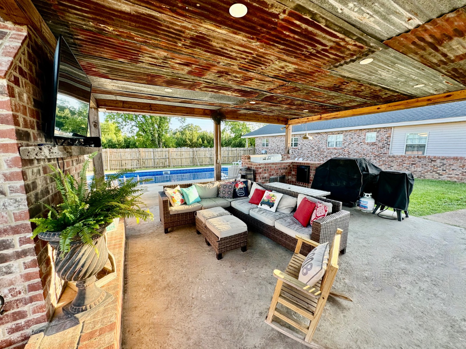 4148 Barrytown Road