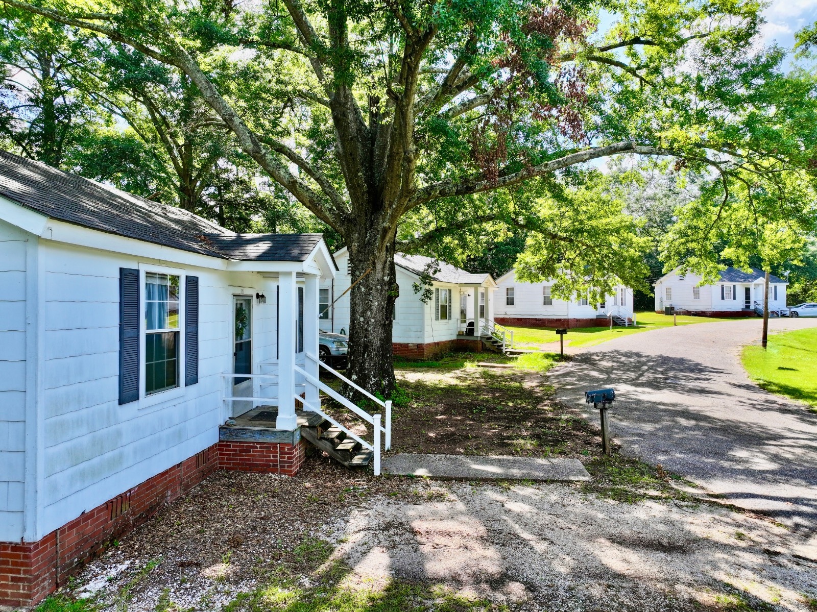 101 Finley Circle 101, 103, 105, 107