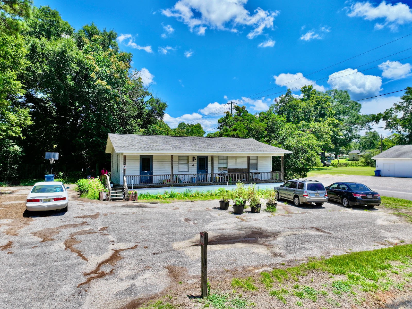 1004 Forest Ave