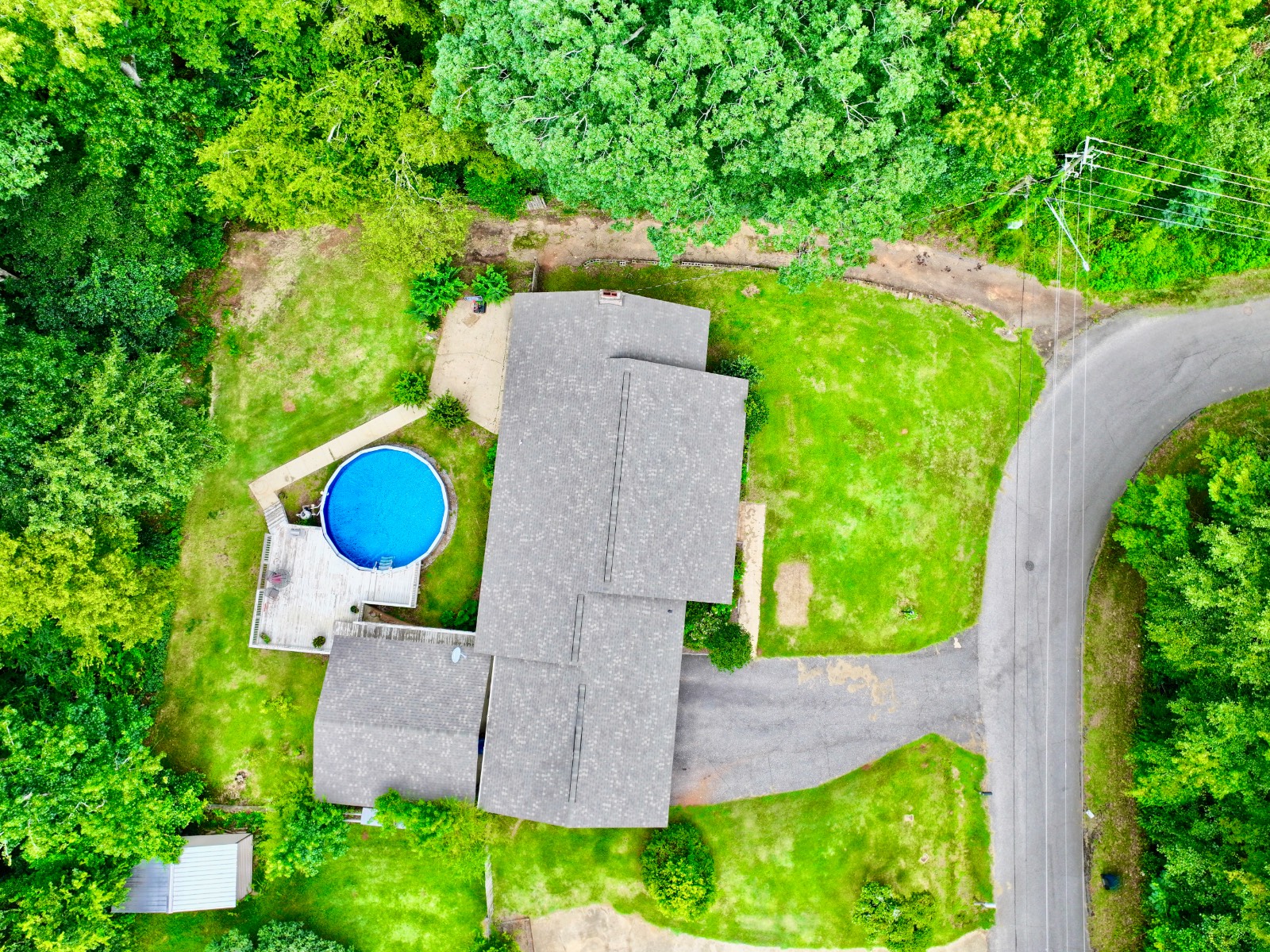 410 Edgewood Circle