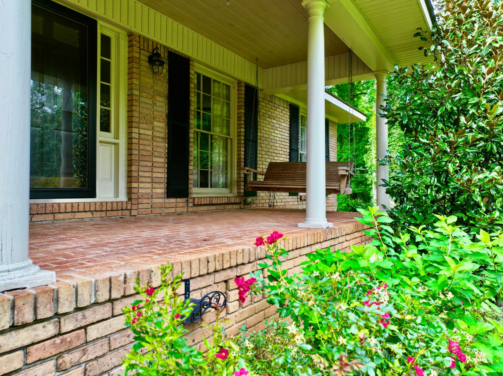410 Edgewood Circle