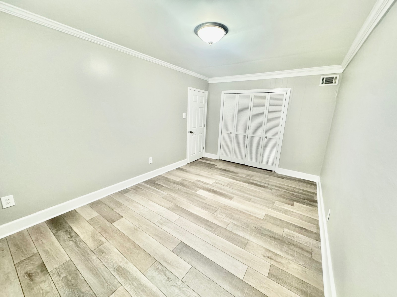 410 Edgewood Circle