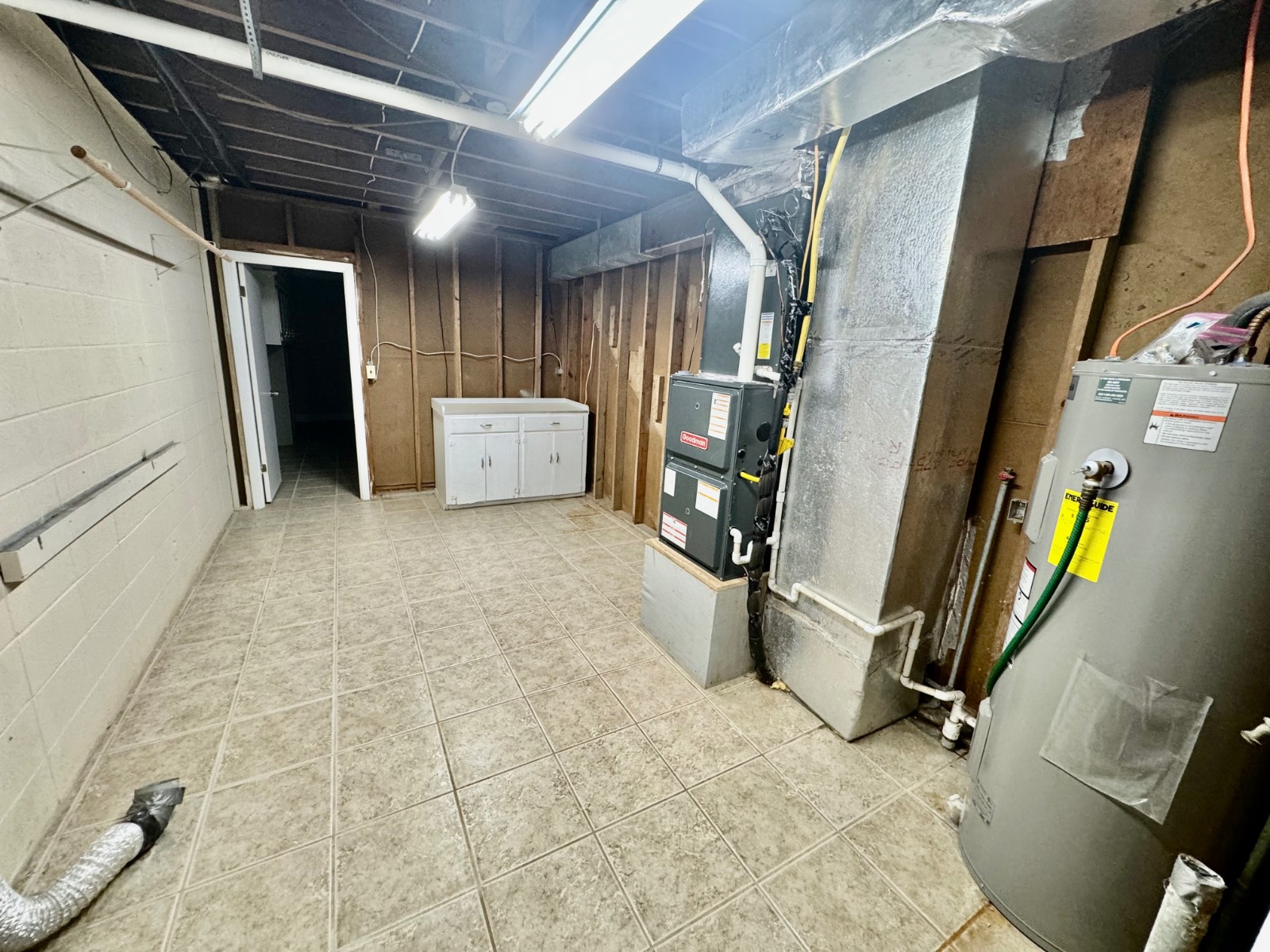 410 Edgewood Circle