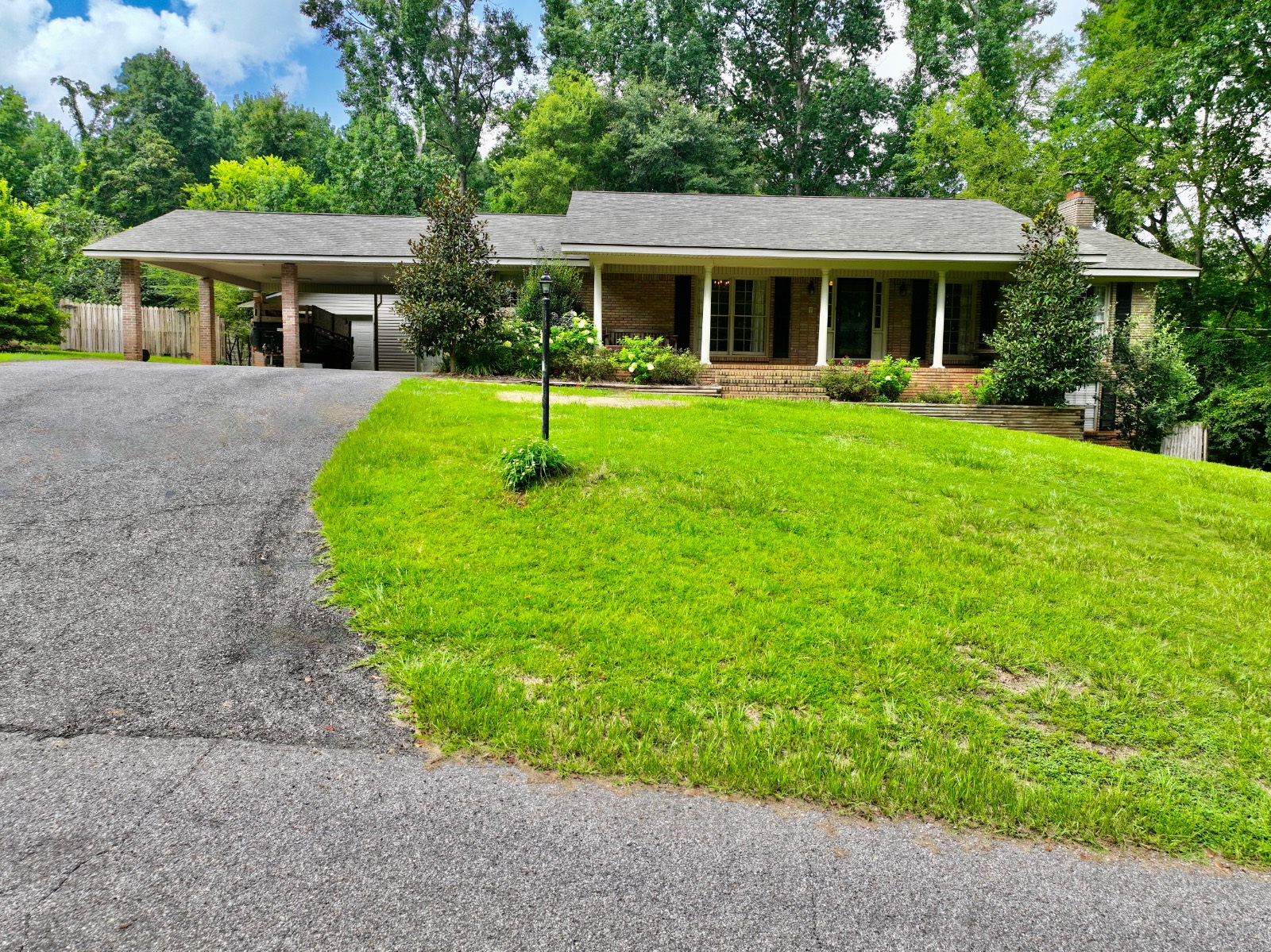 410 Edgewood Circle