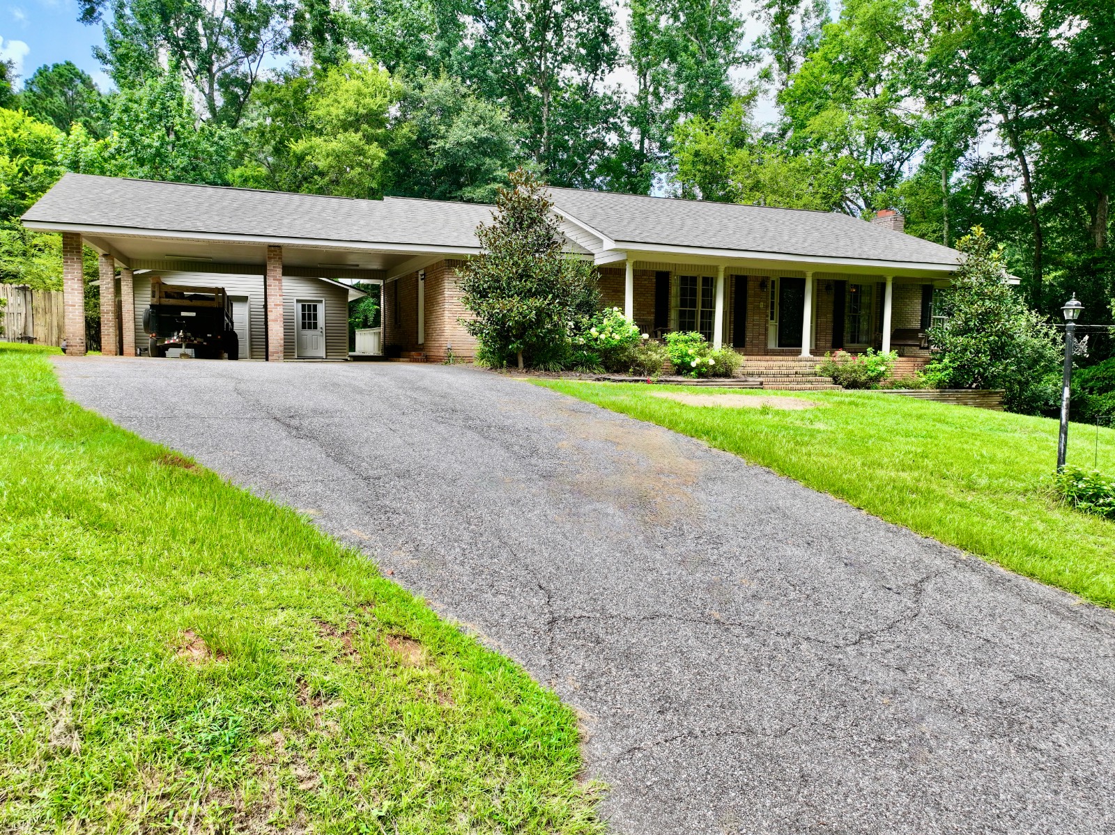 410 Edgewood Circle