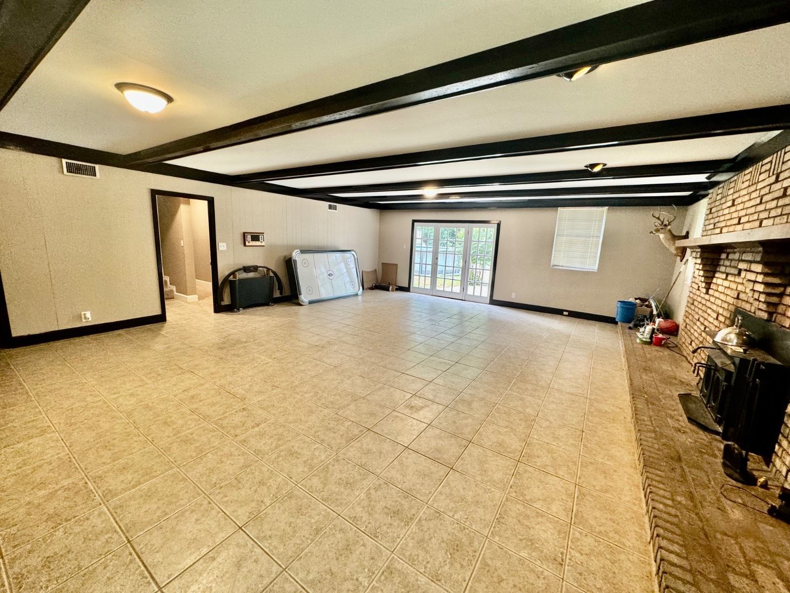 410 Edgewood Circle