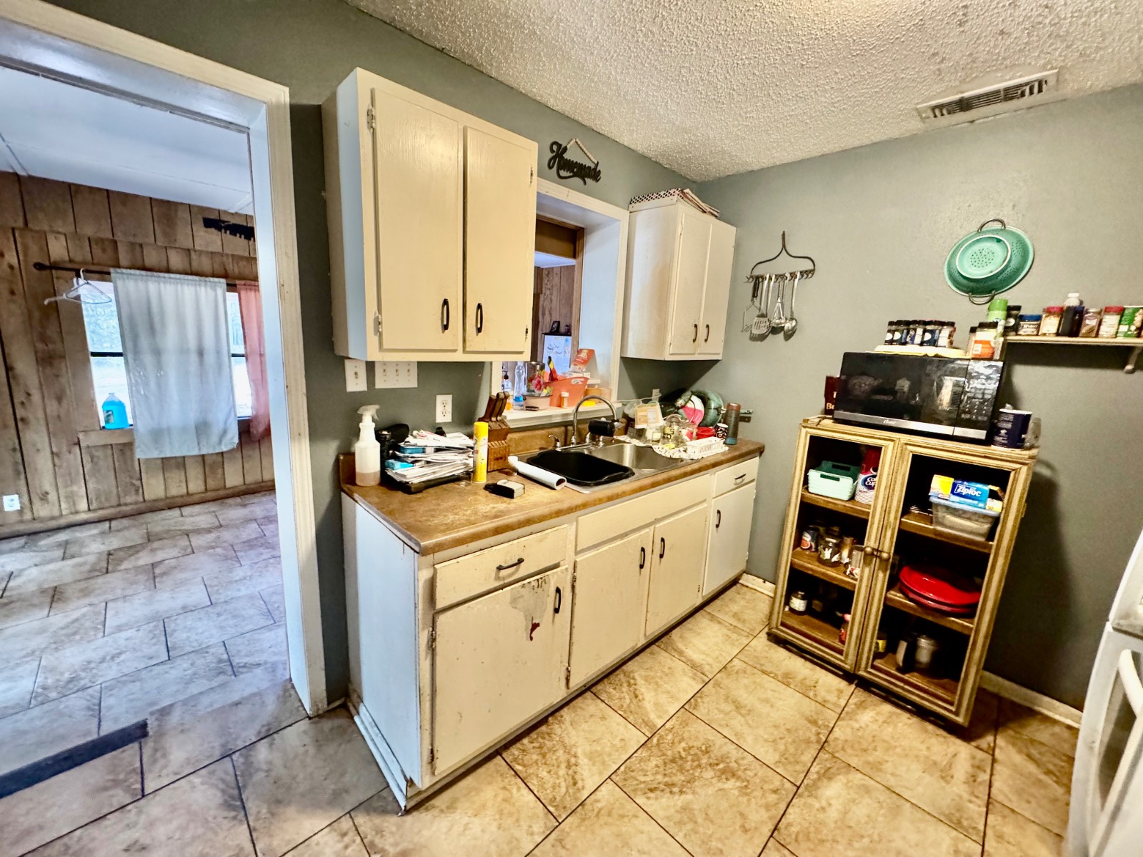 3963 Asbury Road