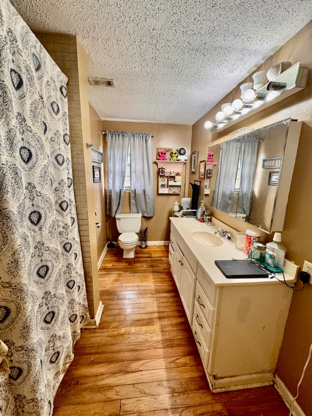3963 Asbury Road