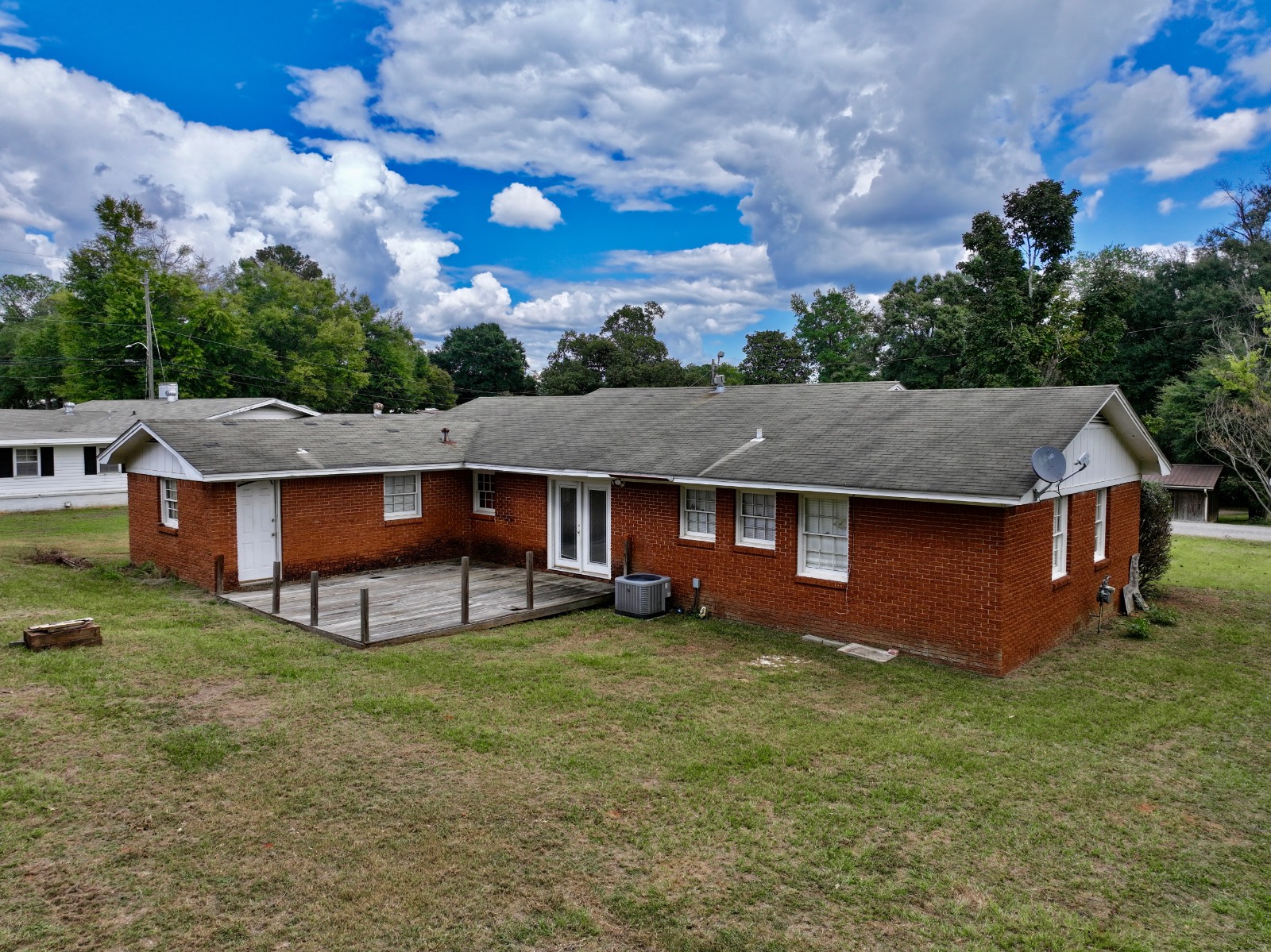 112 Hillcrest Ave