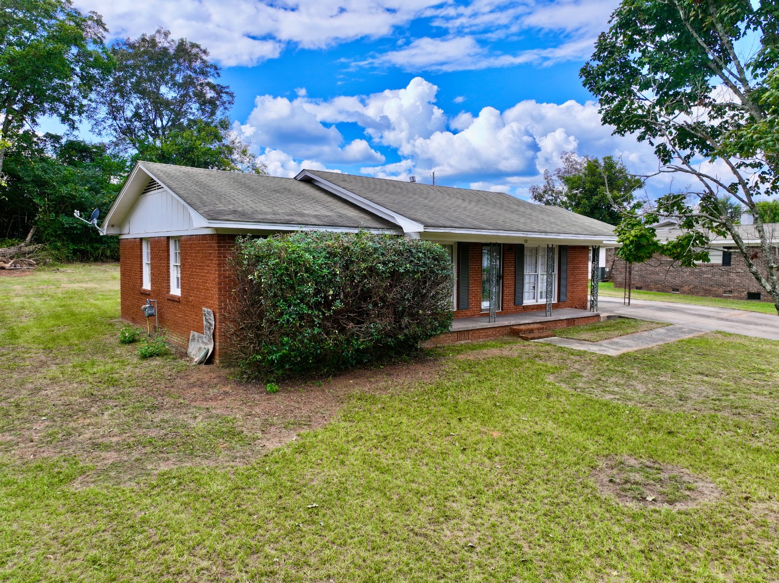 112 Hillcrest Ave