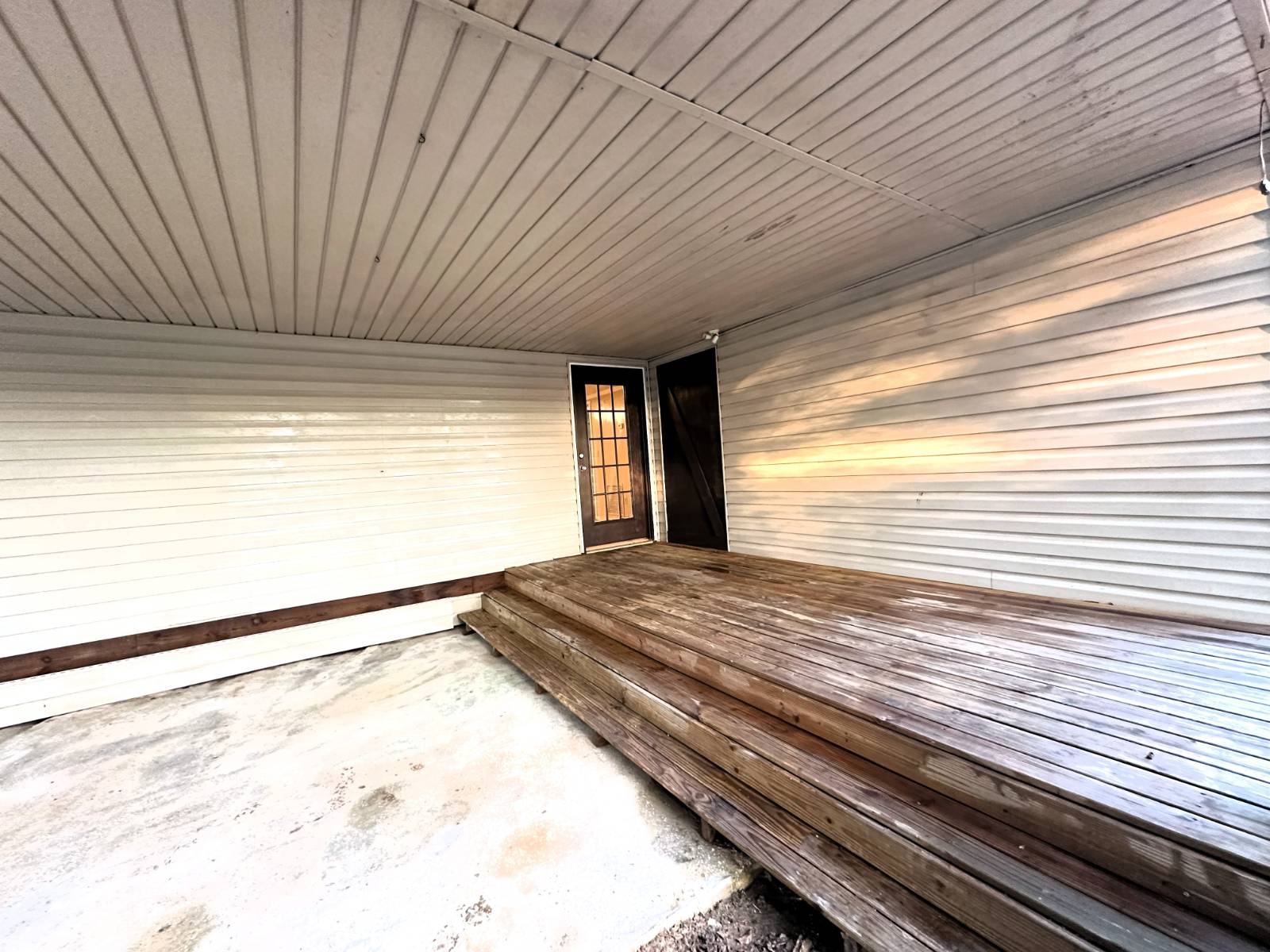 2626 Sandflat Road