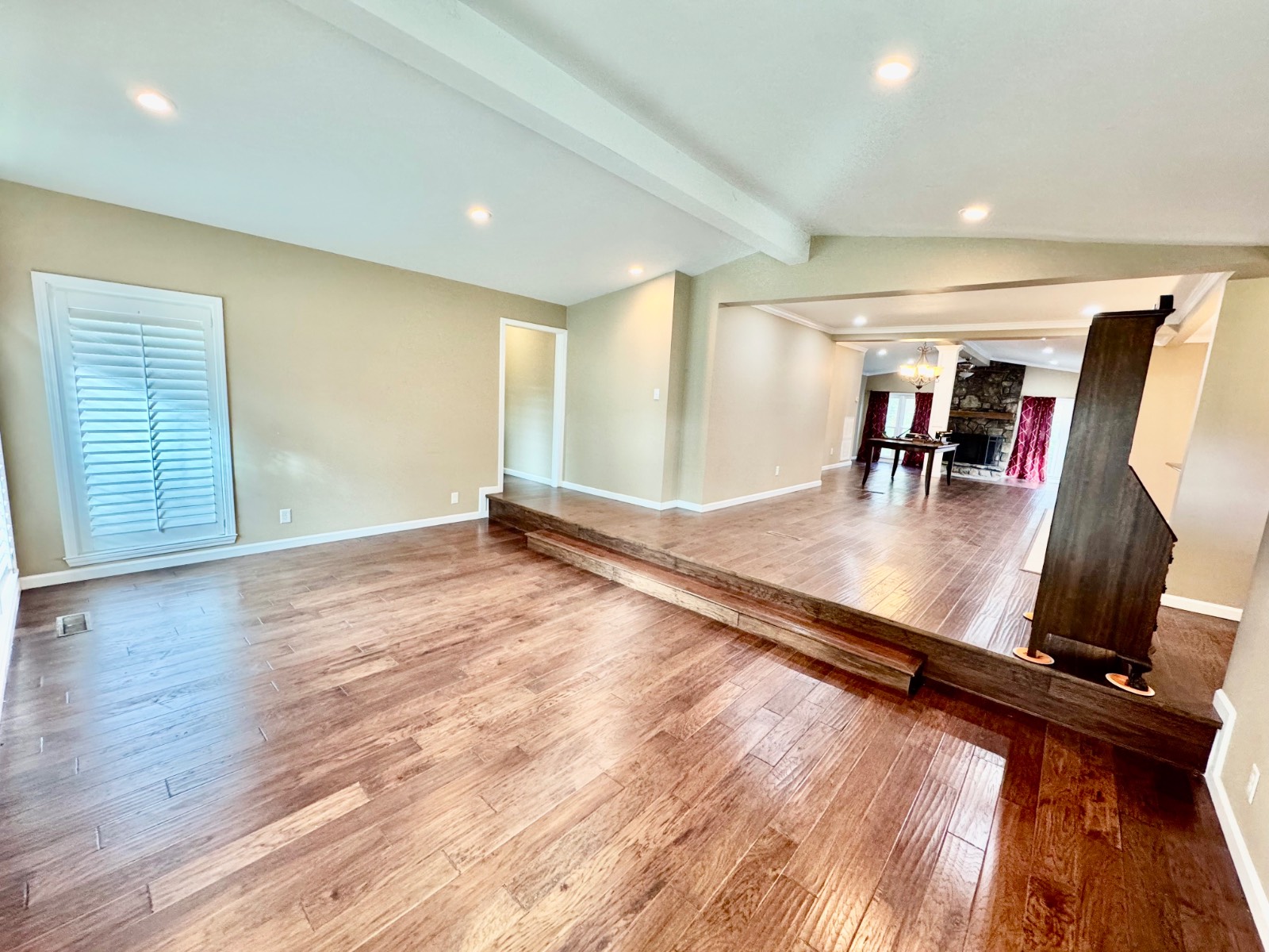 102 Shelton Ave