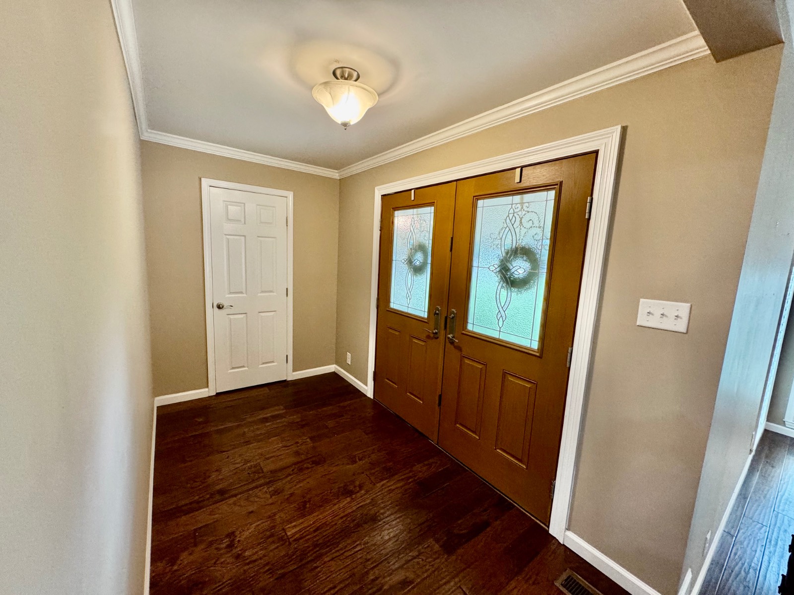102 Shelton Ave