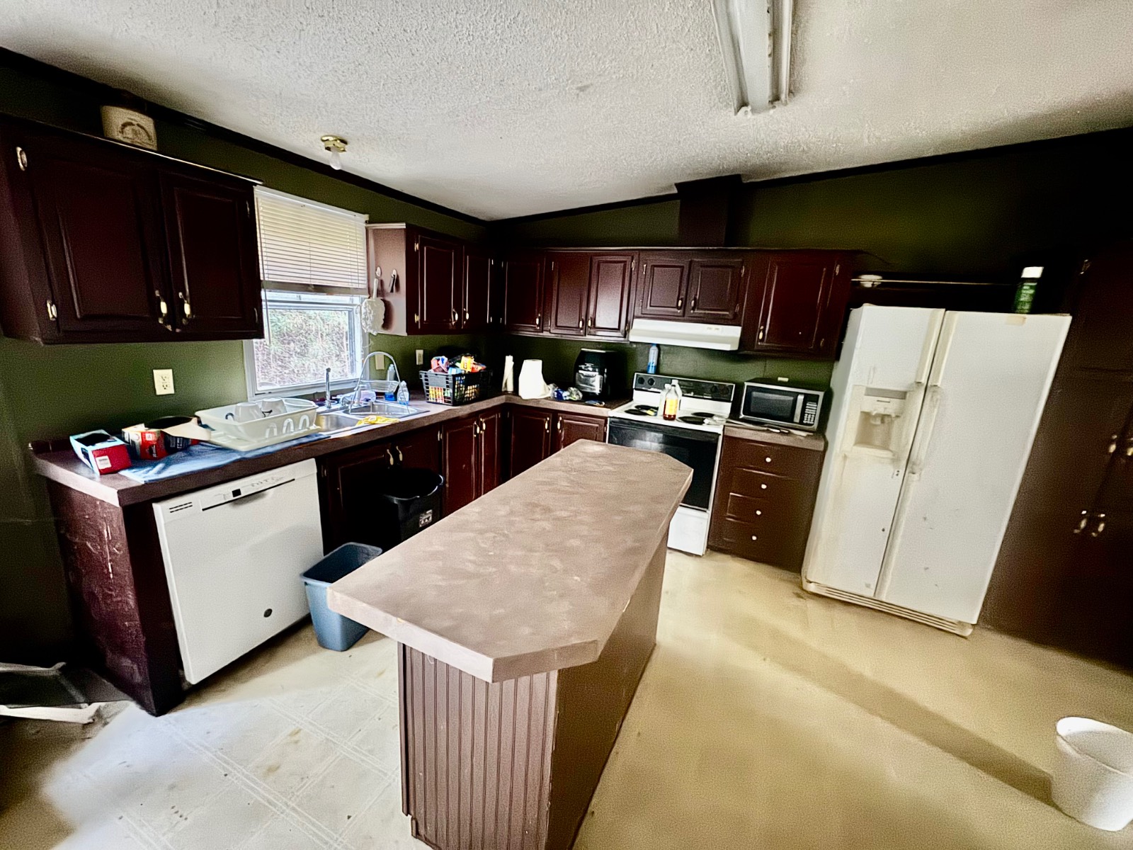 12122 Old Highway 5