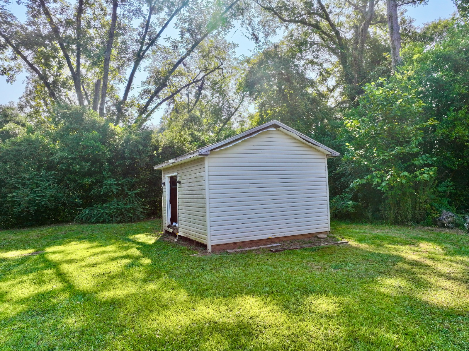 350 Cherry Ave