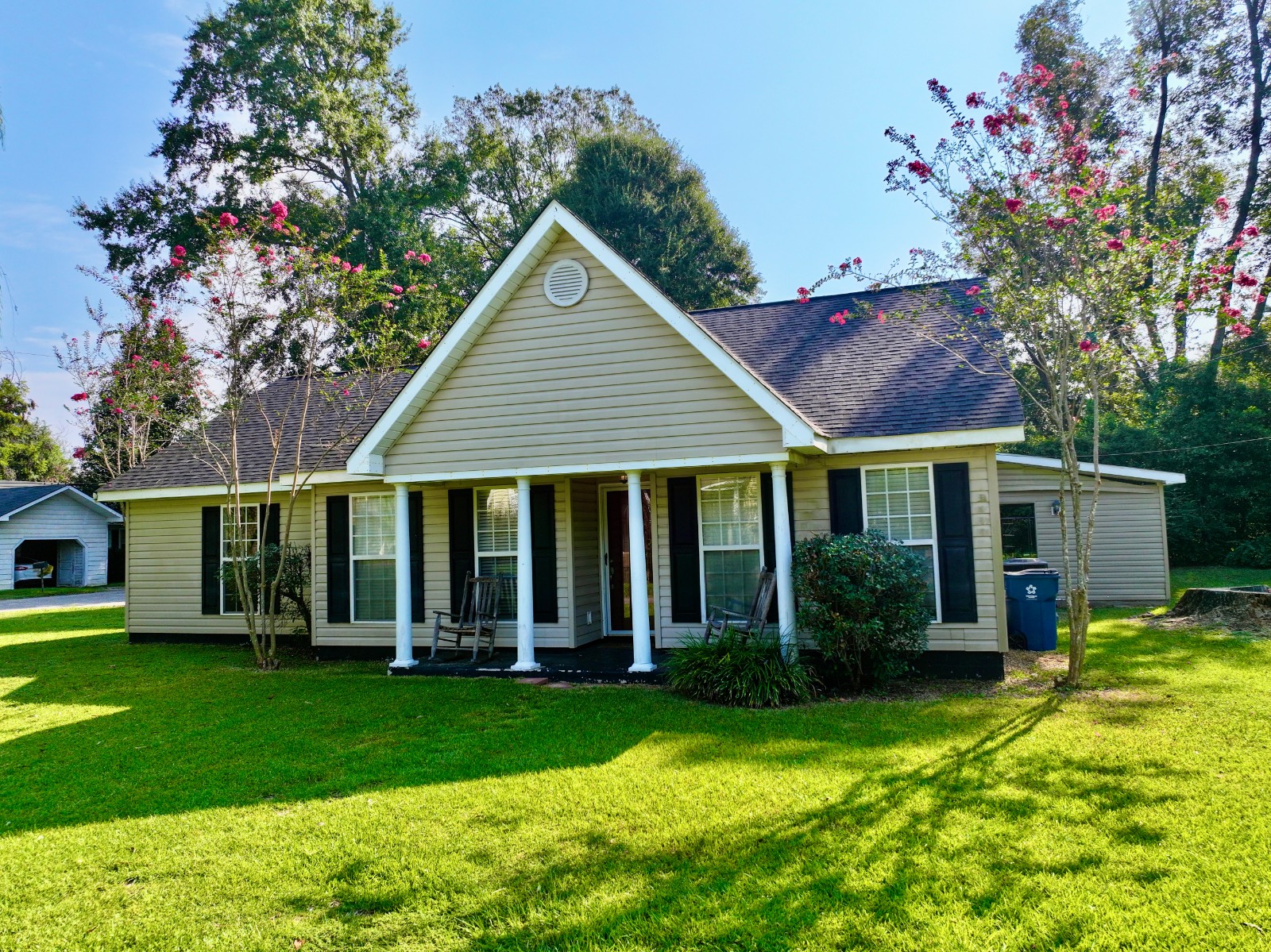 350 Cherry Ave