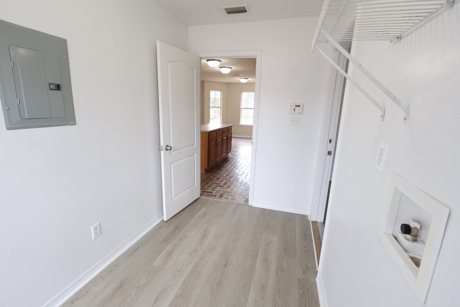 7810 Highway 154