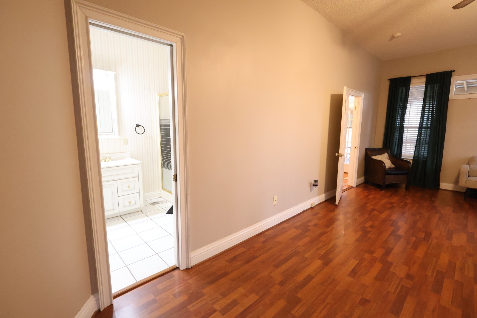400 Golfview Drive