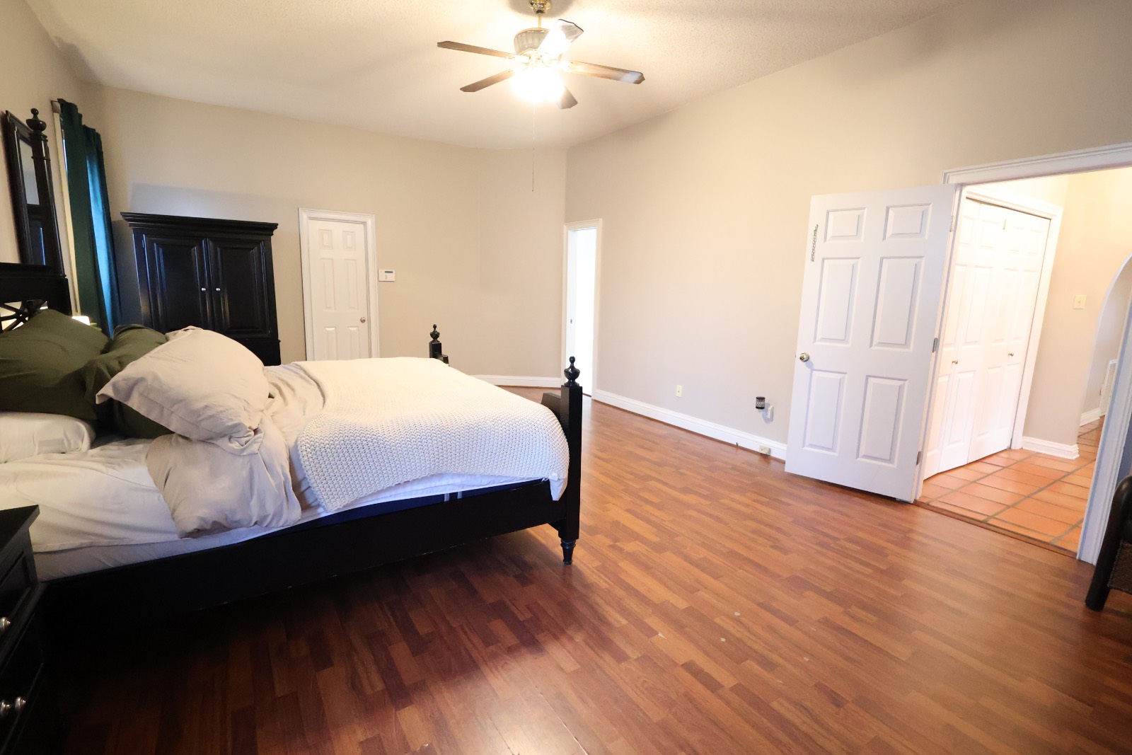 400 Golfview Drive