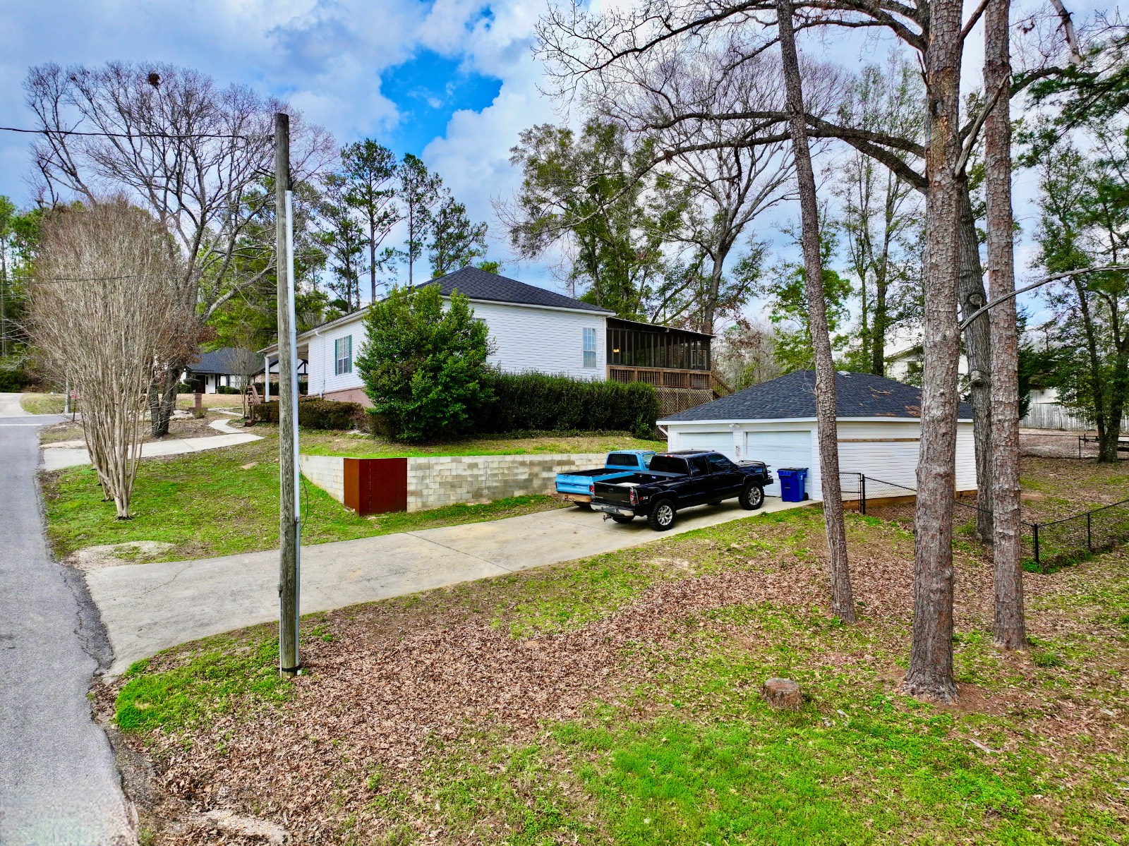 400 Golfview Drive