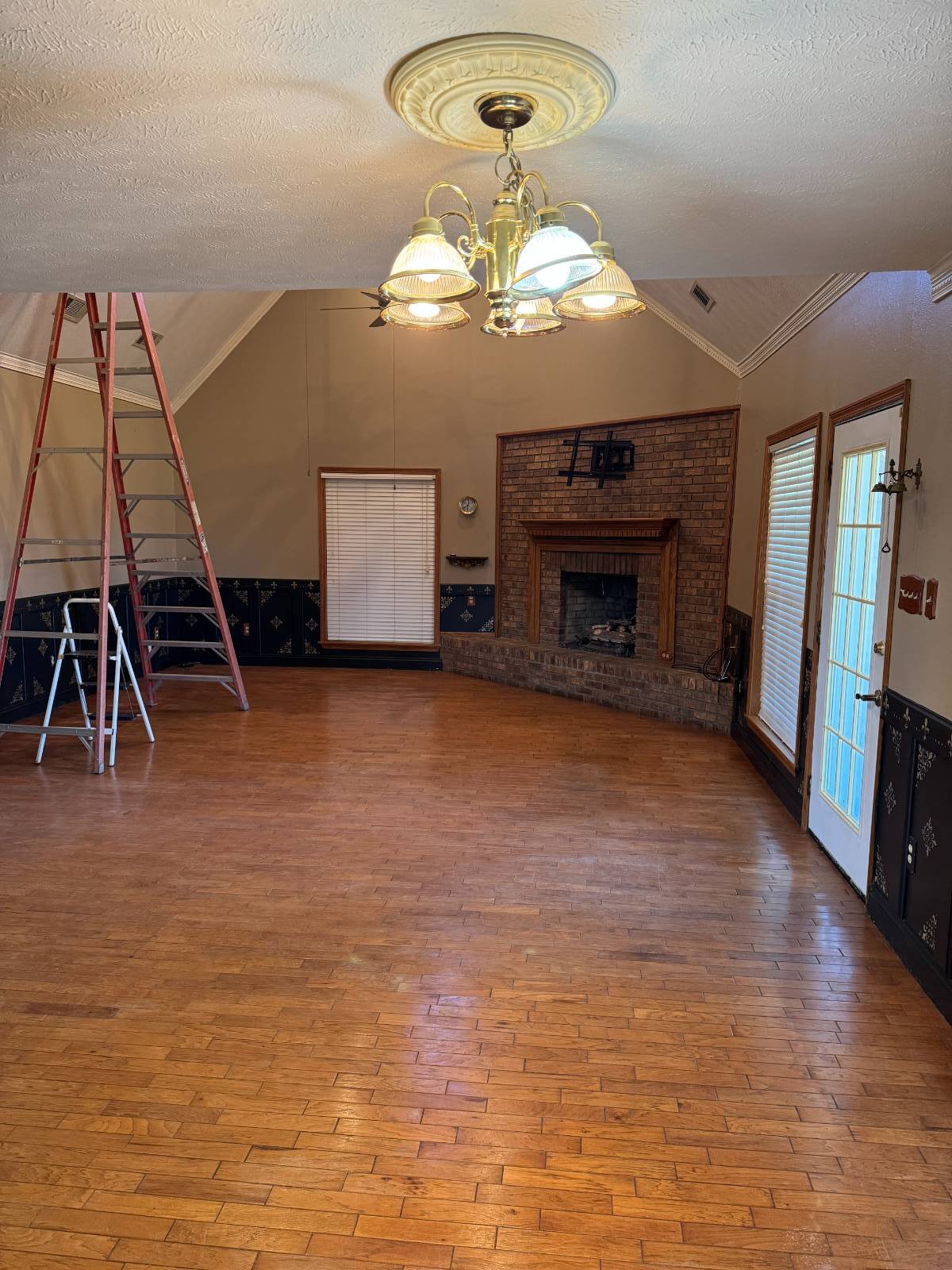 383 Central Avenue