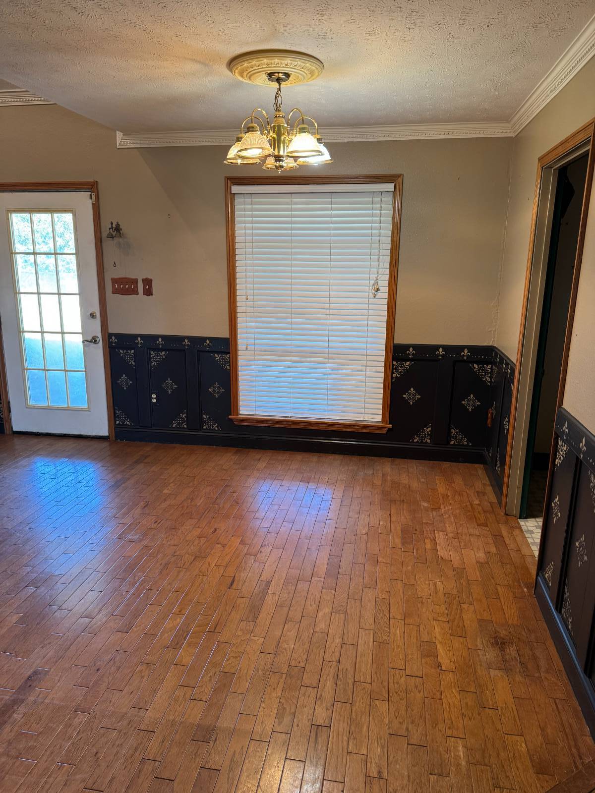 383 Central Avenue