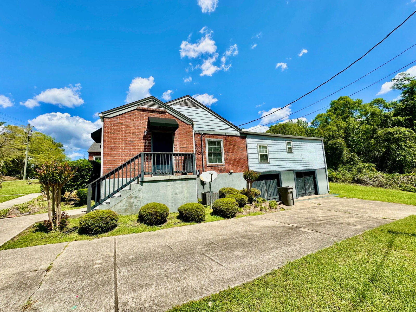 642 West Front Street