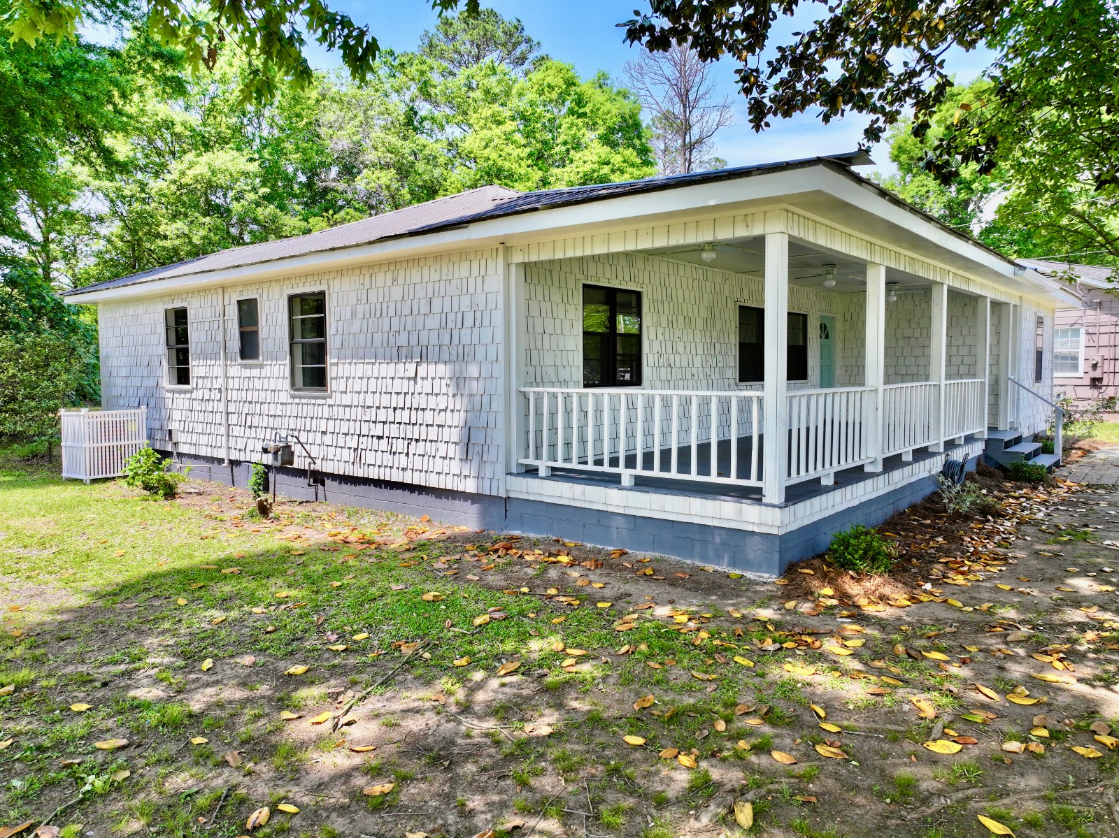 1301 Meadowbrook Lane