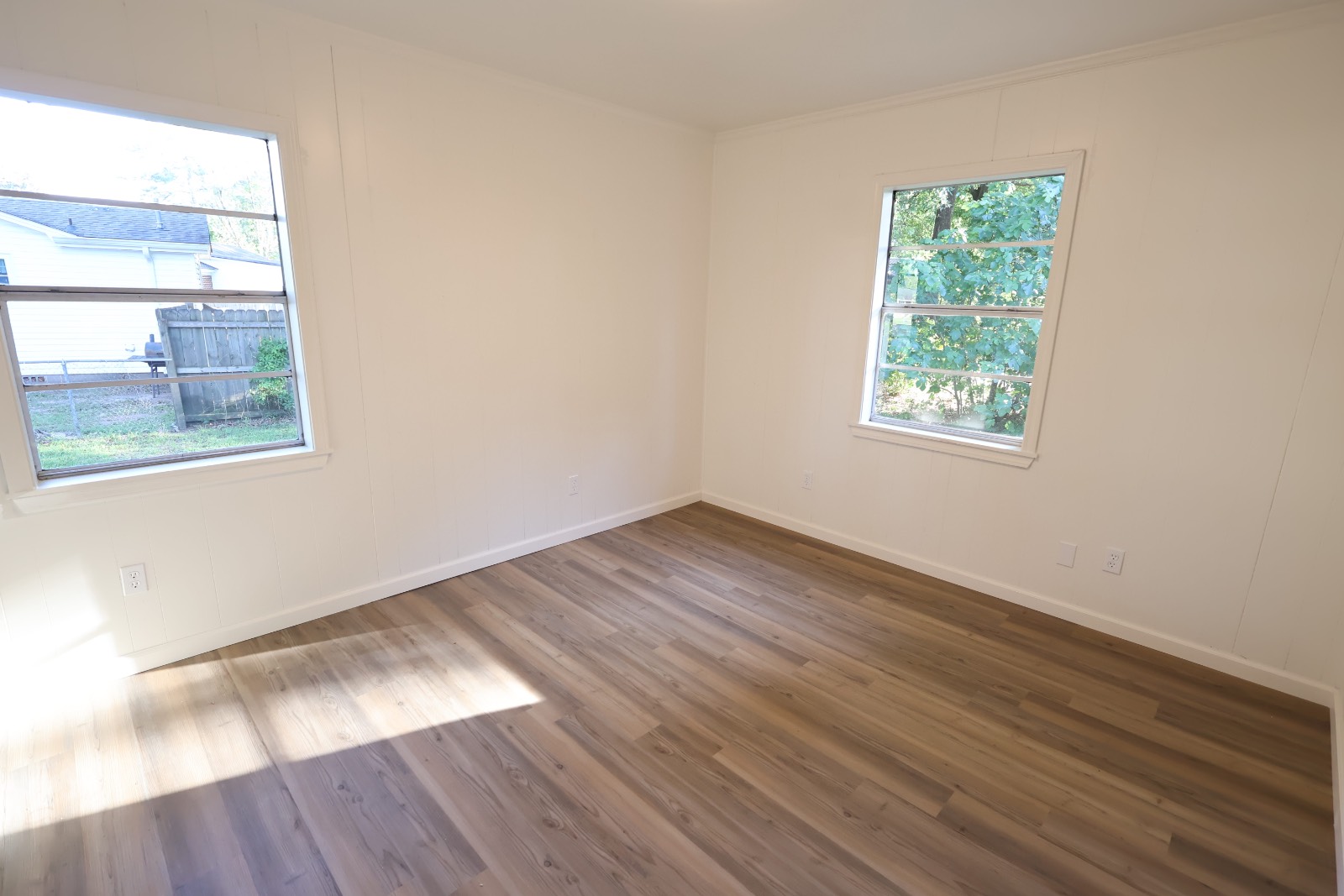 1301 Meadowbrook Lane
