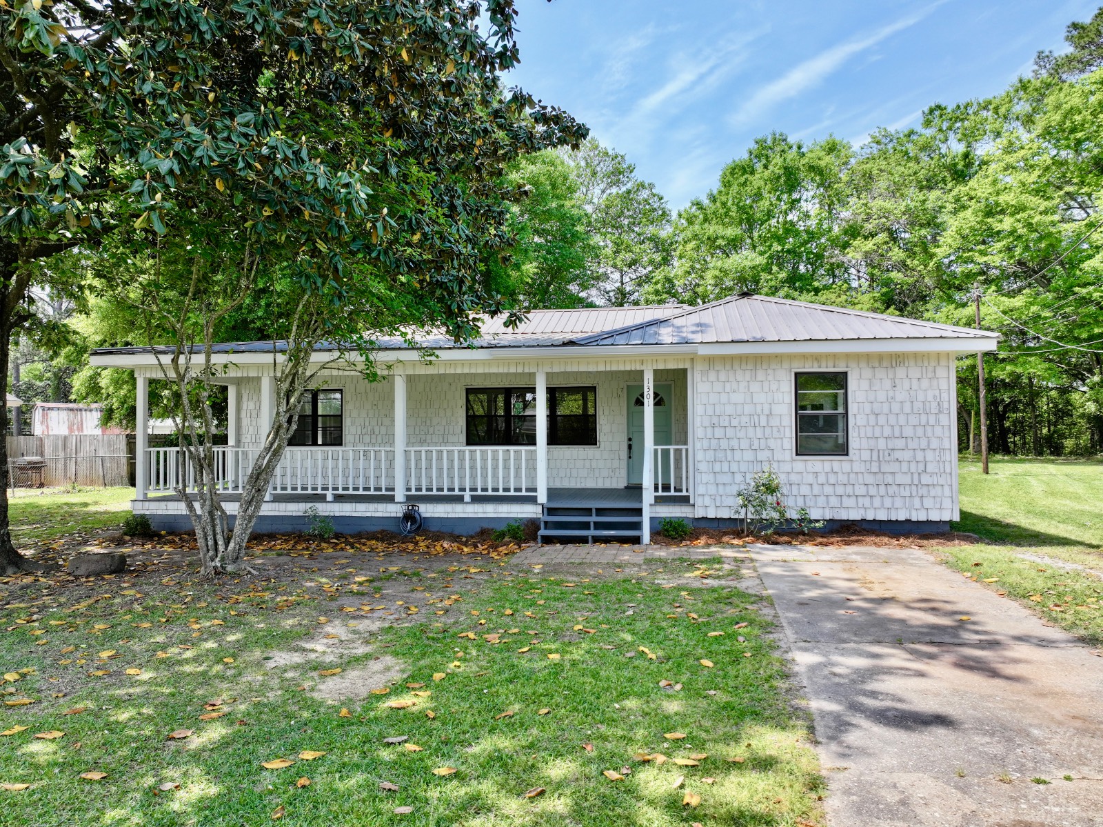 1301 Meadowbrook Lane