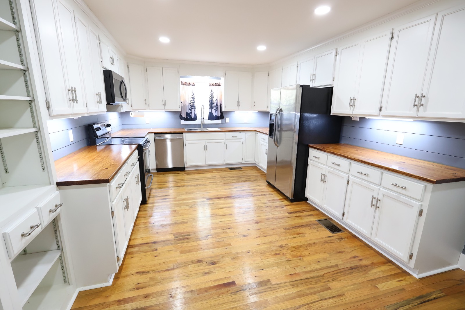 180 Half Acre Circle