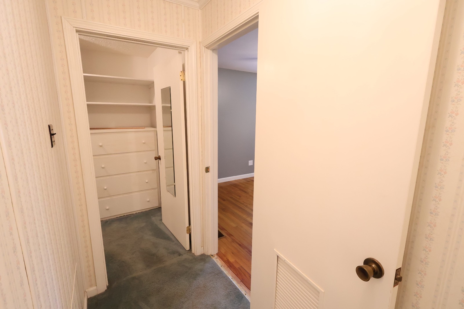 180 Half Acre Circle