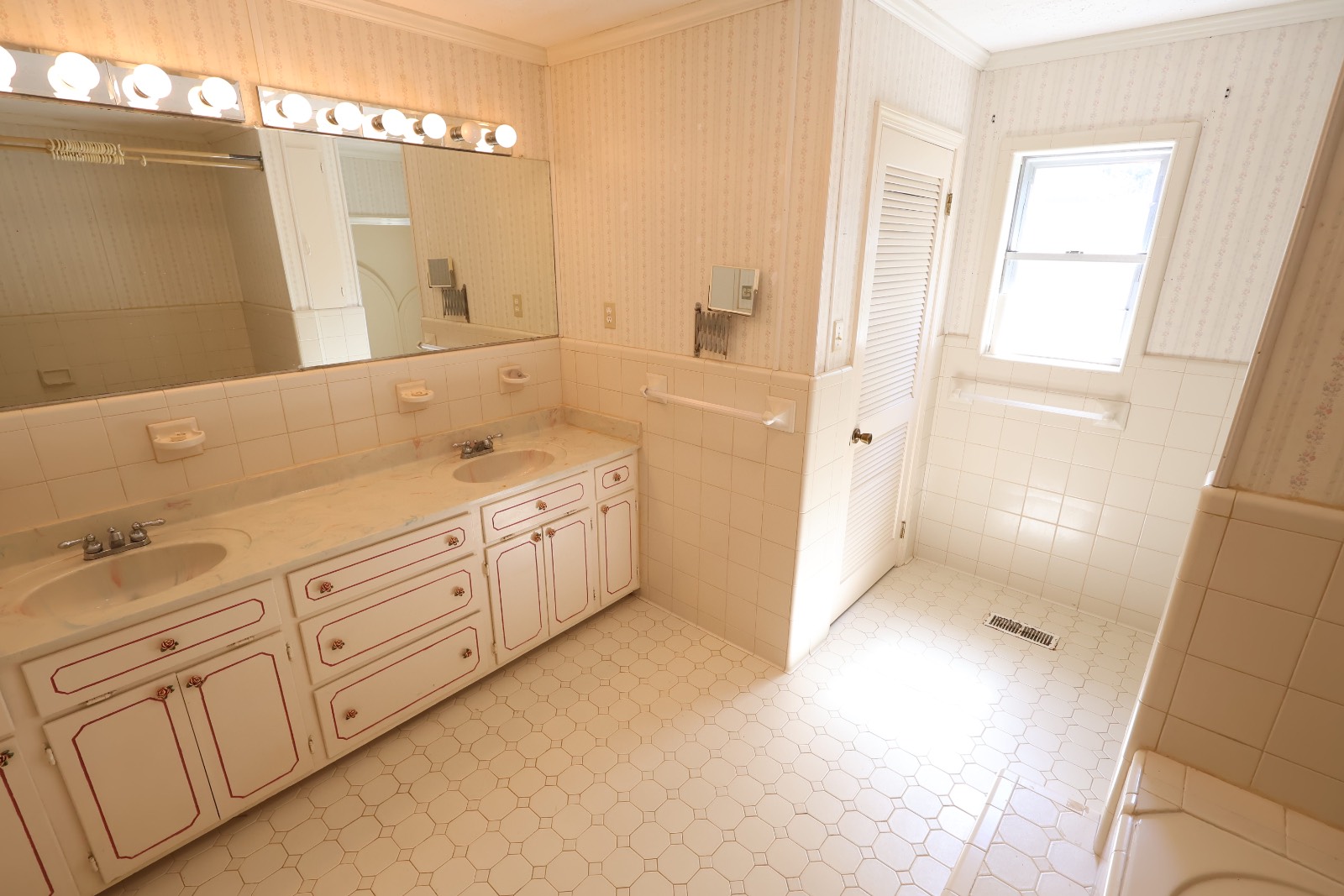 180 Half Acre Circle