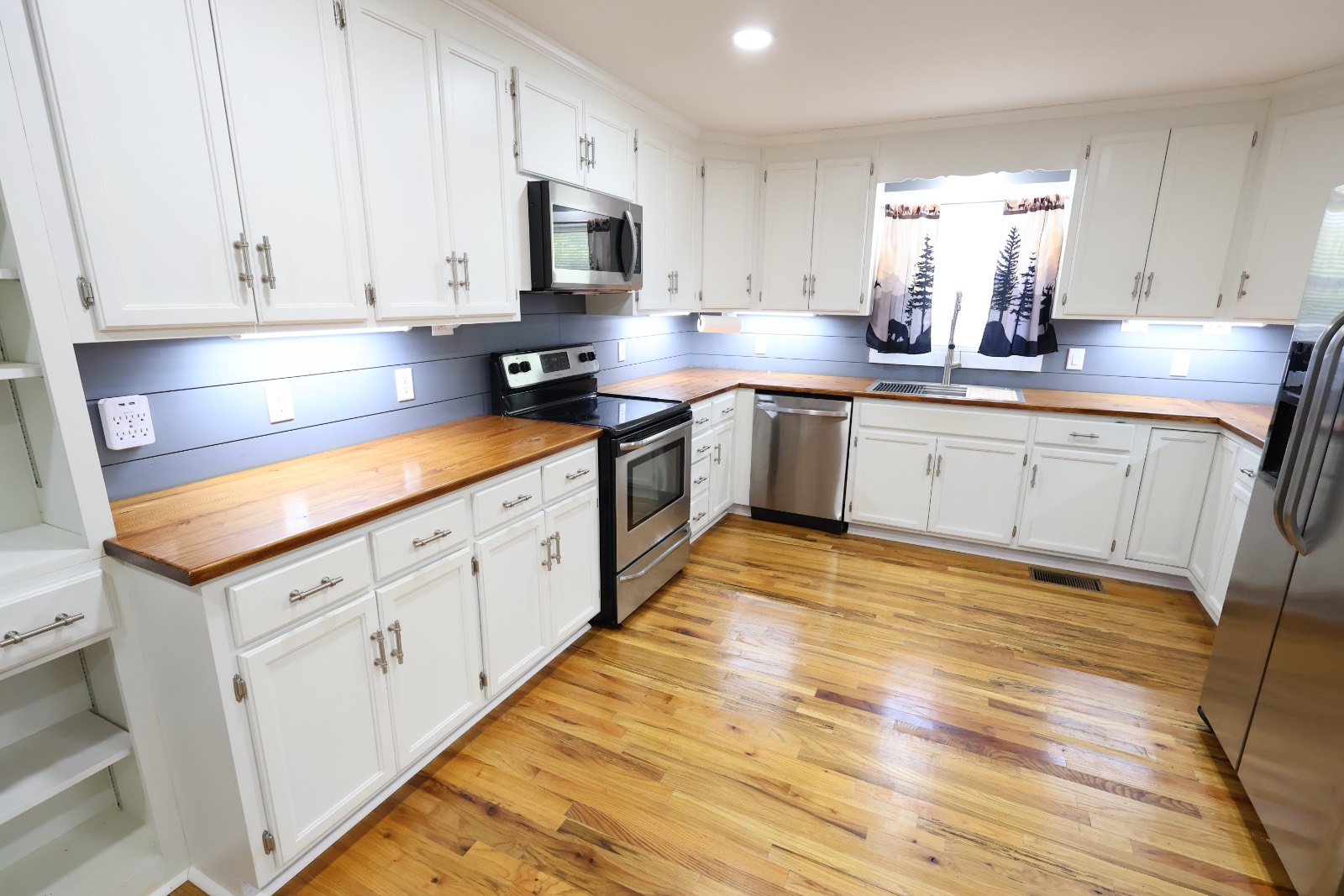 180 Half Acre Circle