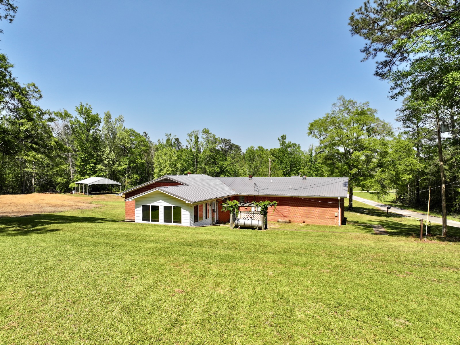 180 Half Acre Circle
