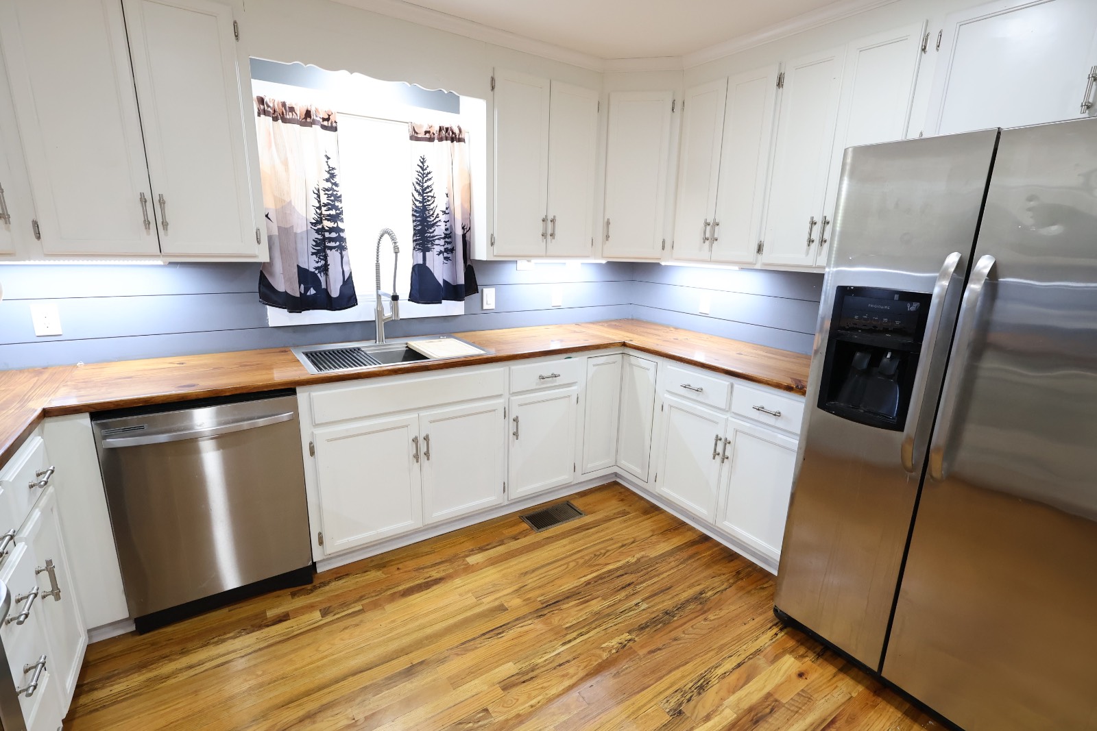 180 Half Acre Circle
