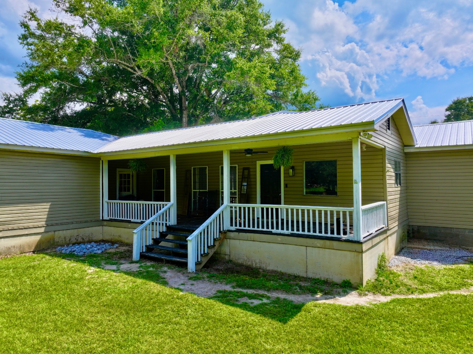 90 Holmes Drive