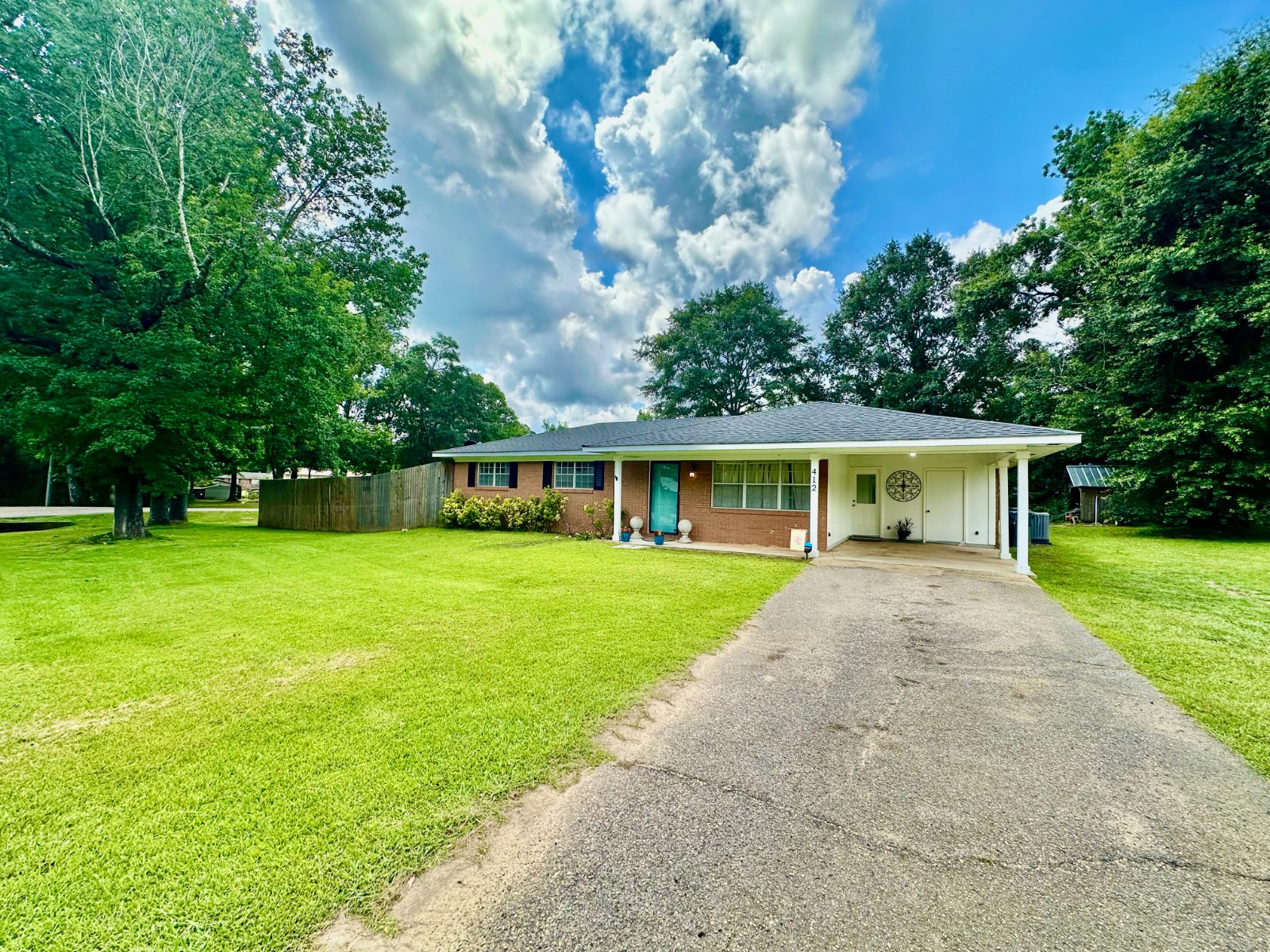 412 MacMillian Drive