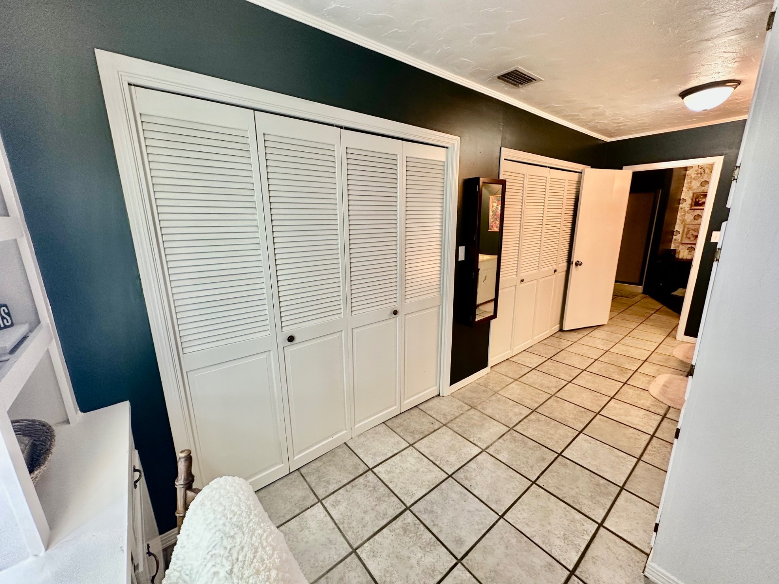412 MacMillian Drive