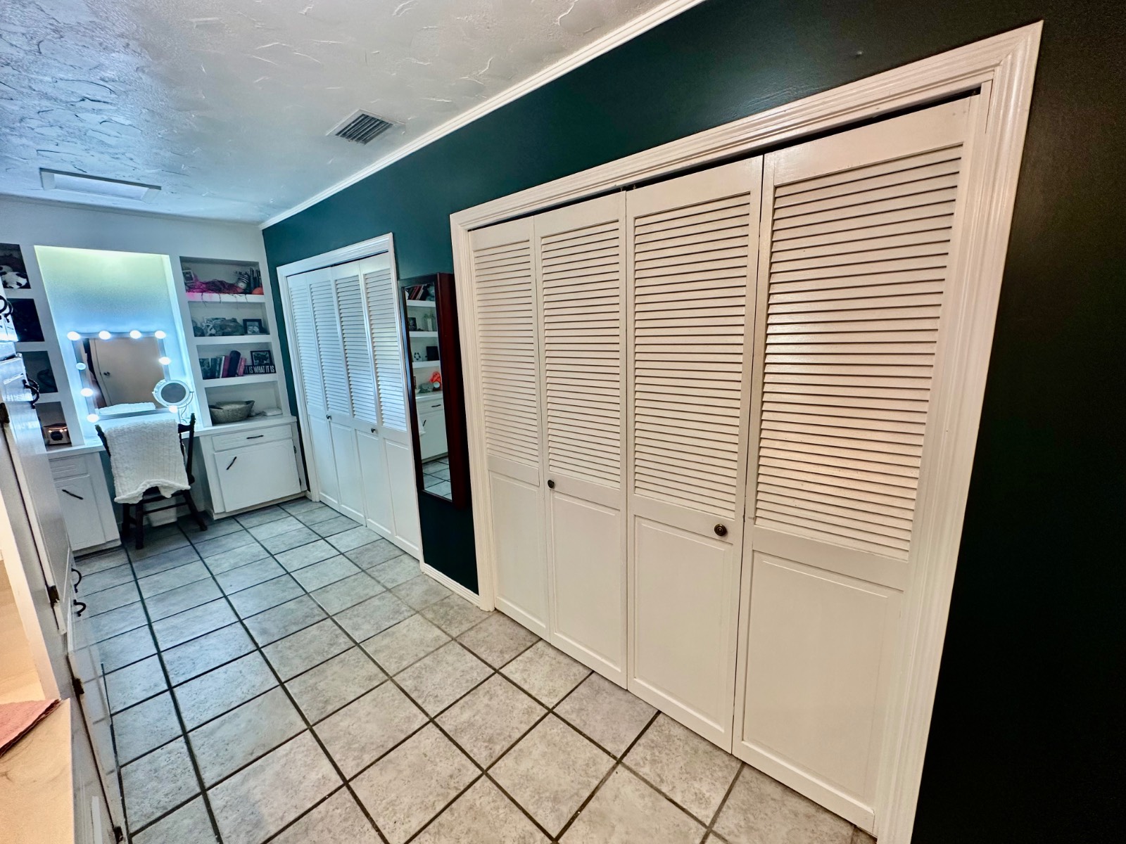 412 MacMillian Drive