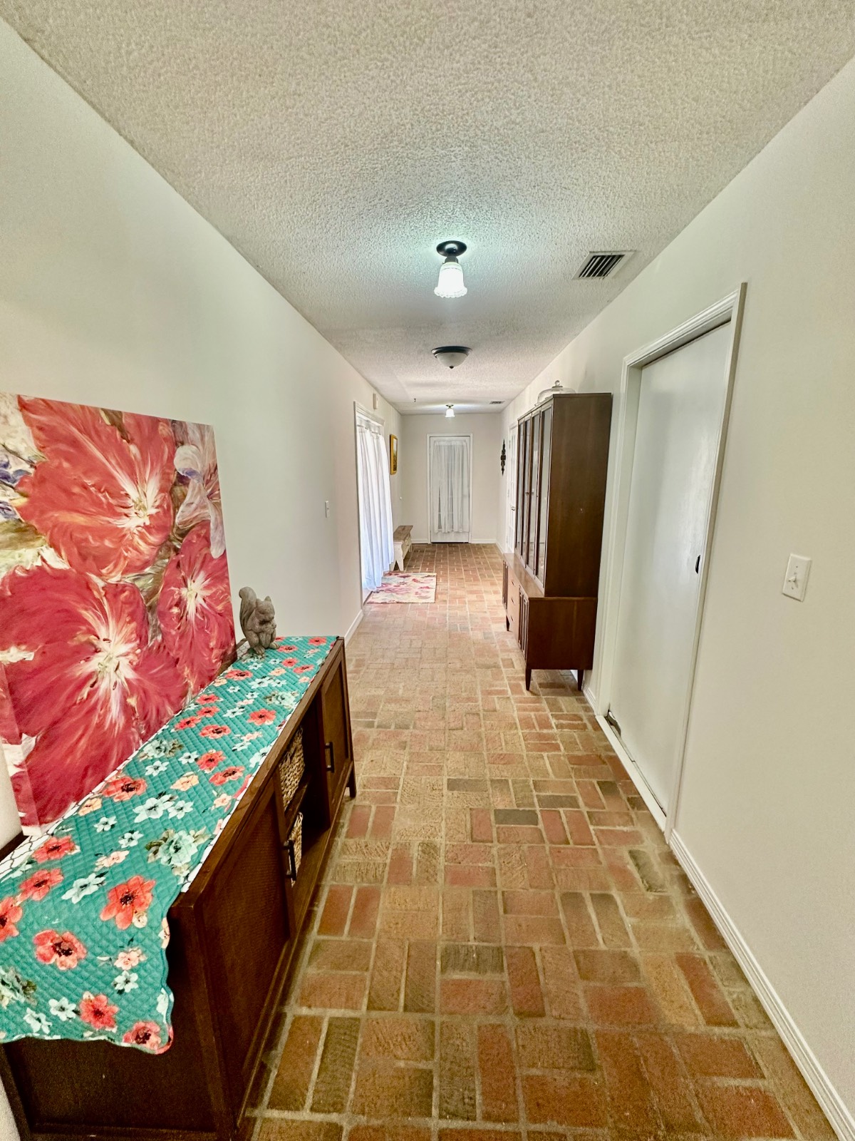 412 MacMillian Drive