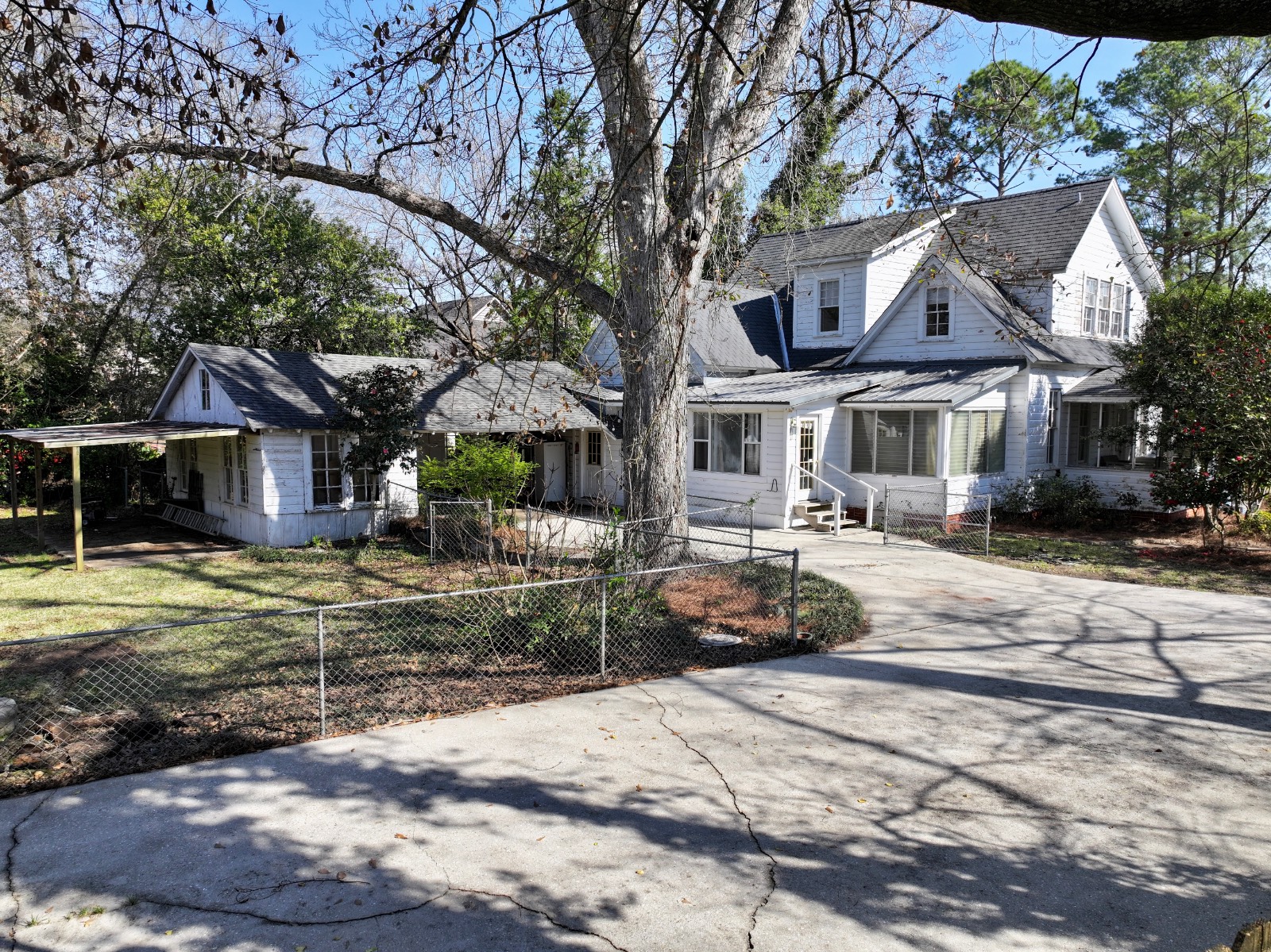 309 College Ave